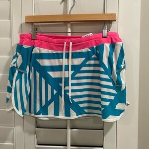 NIKE SIZE LARGE TENNIS SKIRT